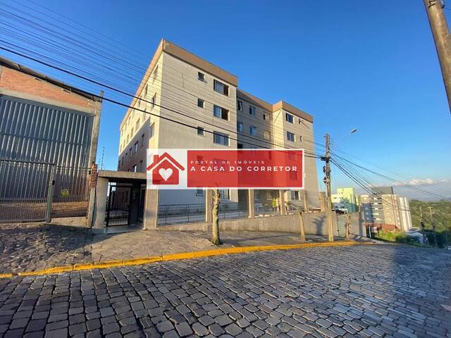 Apartamento para Venda em Caxias do Sul - 2